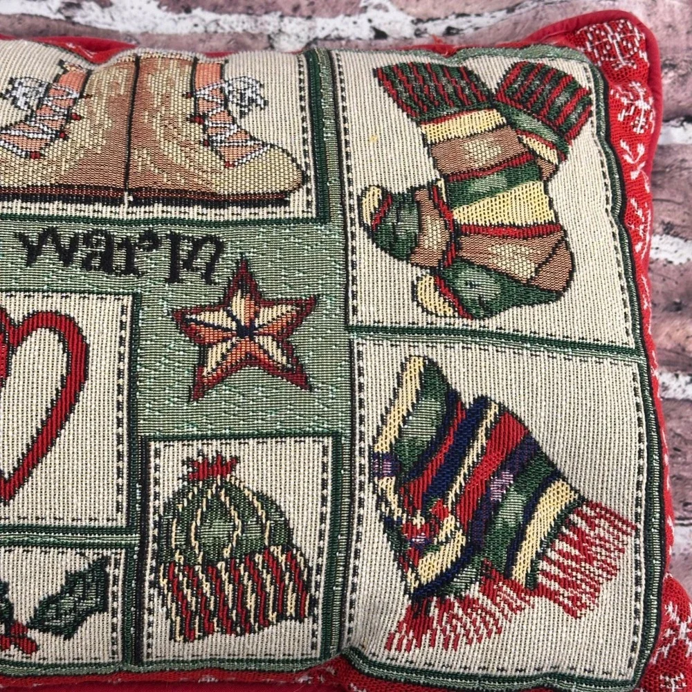 Keep Warm Cozy Tapestry Pillow‎ Cabin Winter Vibes Vintage Winter Decor